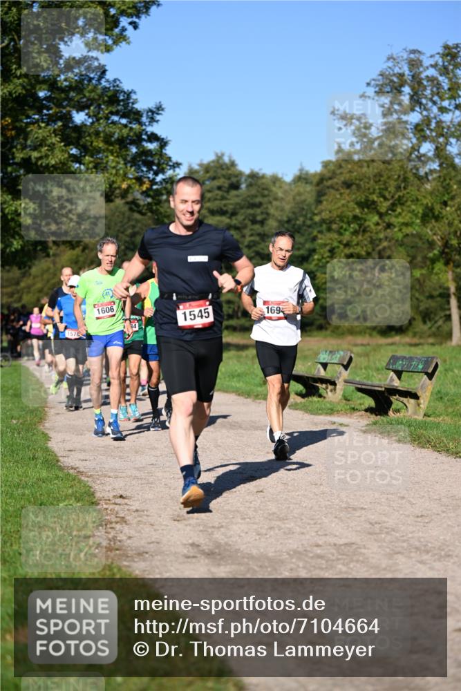 22.09.2024 - 32. Volkslauf durch das schöne Alstertal Dr. Thomas Lammeyer http://msf.ph/oto/7104664 22.09.2024 10:05:29 Laufen 1576, 1606, 1545, 1694 meine-sportfotos.de