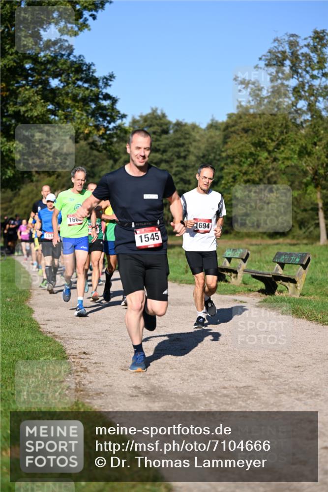 22.09.2024 - 32. Volkslauf durch das schöne Alstertal Dr. Thomas Lammeyer http://msf.ph/oto/7104666 22.09.2024 10:05:30 Laufen 157, 160, 1545, 1694 meine-sportfotos.de