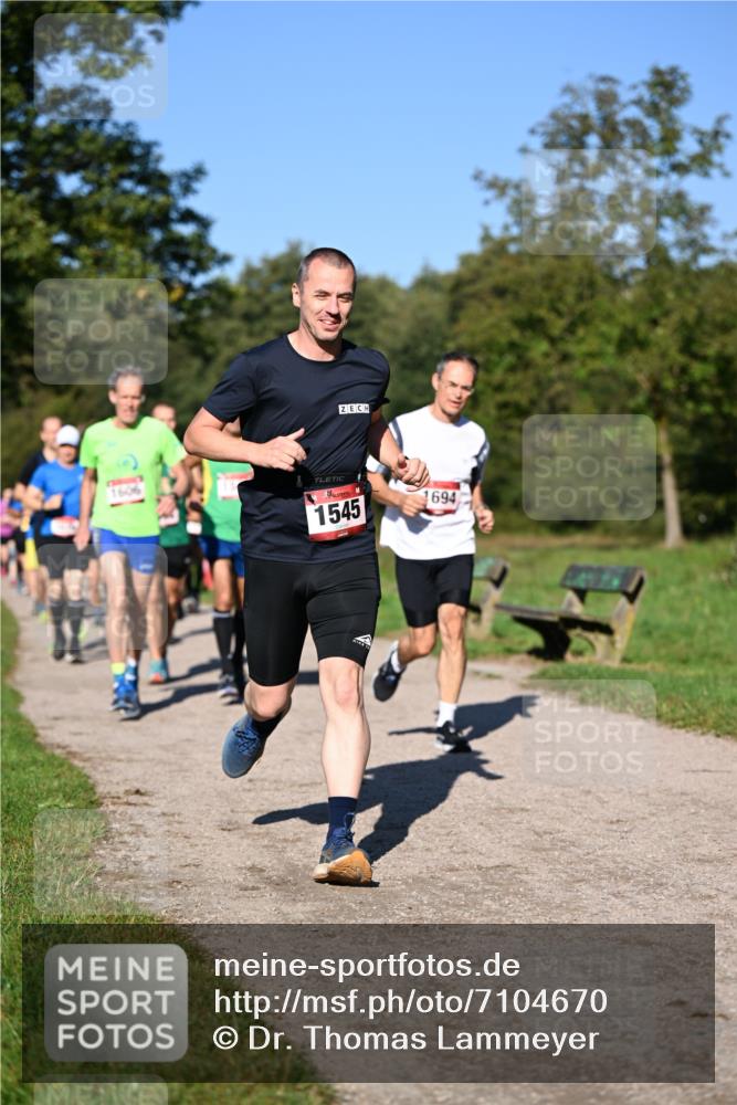 22.09.2024 - 32. Volkslauf durch das schöne Alstertal Dr. Thomas Lammeyer http://msf.ph/oto/7104670 22.09.2024 10:05:30 Laufen 1545, 1694 meine-sportfotos.de