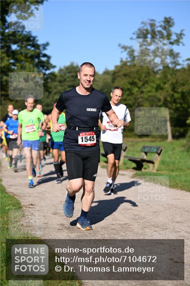 22.09.2024 - 32. Volkslauf durch das schöne Alstertal Dr. Thomas Lammeyer http://msf.ph/oto/7104672 22.09.2024 10:05:30 Laufen 1545, 165 meine-sportfotos.de
