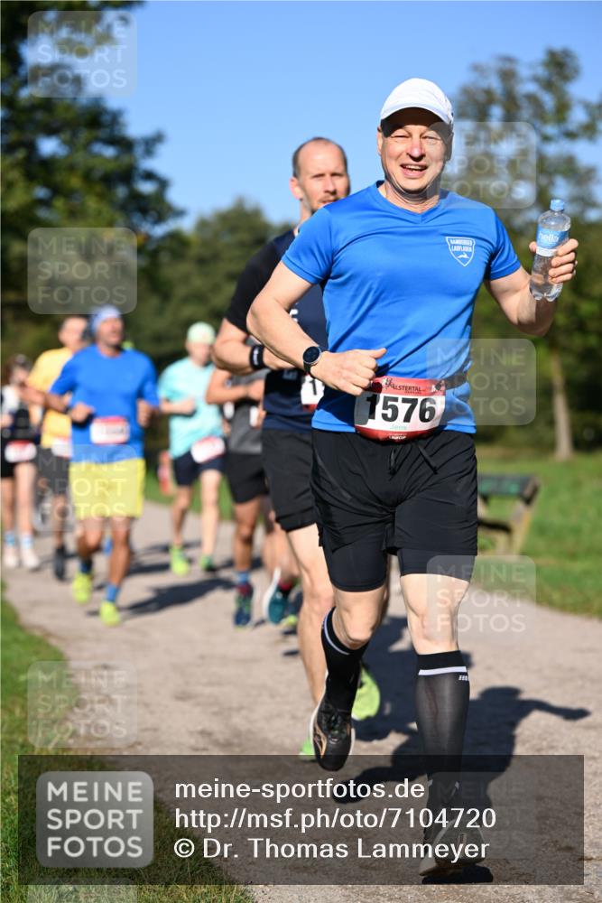 22.09.2024 - 32. Volkslauf durch das schöne Alstertal Dr. Thomas Lammeyer http://msf.ph/oto/7104720 22.09.2024 10:05:34 Laufen 576 meine-sportfotos.de