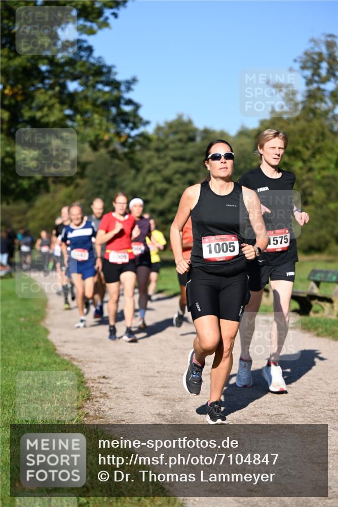 22.09.2024 - 32. Volkslauf durch das schöne Alstertal Dr. Thomas Lammeyer http://msf.ph/oto/7104847 22.09.2024 10:05:45 Laufen 1005, 1575 meine-sportfotos.de