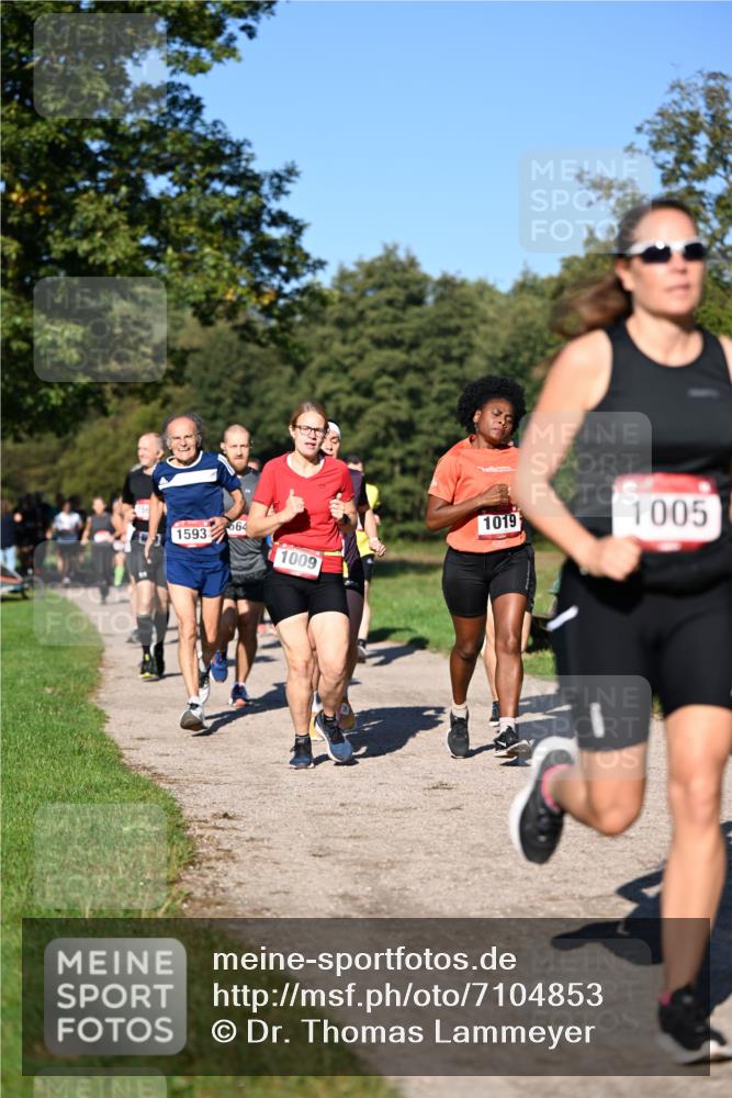 22.09.2024 - 32. Volkslauf durch das schöne Alstertal Dr. Thomas Lammeyer http://msf.ph/oto/7104853 22.09.2024 10:05:45 Laufen 564, 1593, 1009, 1019, 1005 meine-sportfotos.de