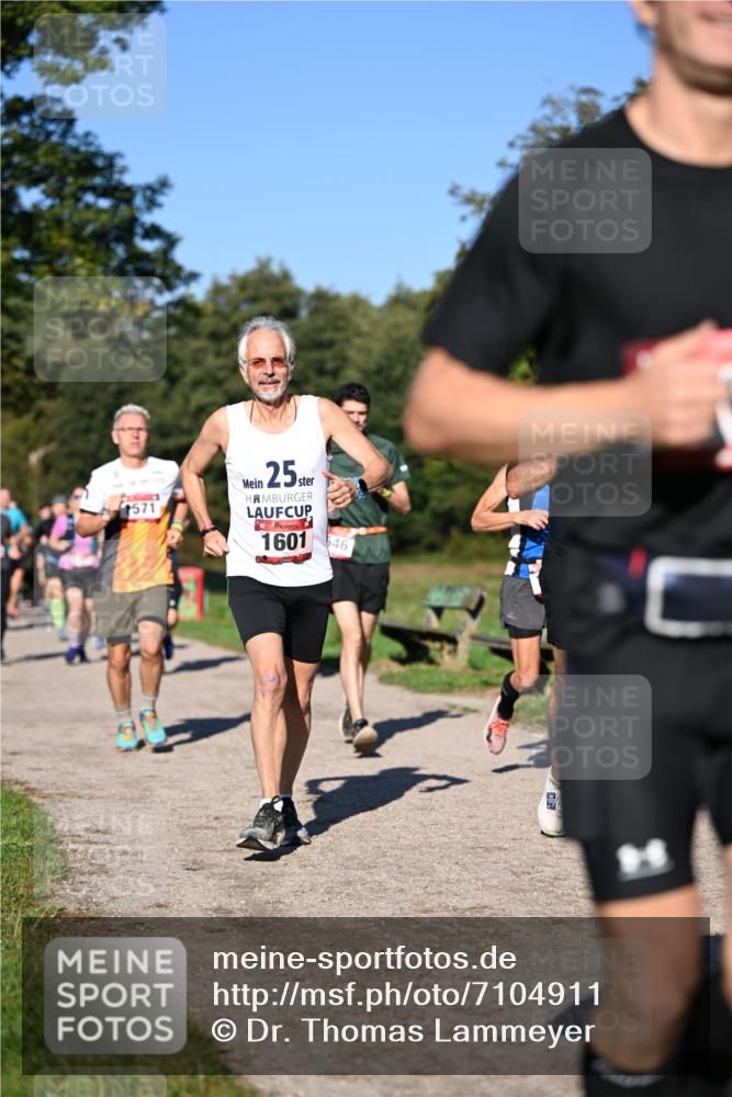 22.09.2024 - 32. Volkslauf durch das schöne Alstertal Dr. Thomas Lammeyer http://msf.ph/oto/7104911 22.09.2024 10:05:51 Laufen 1571, 25, 1601, 46 meine-sportfotos.de