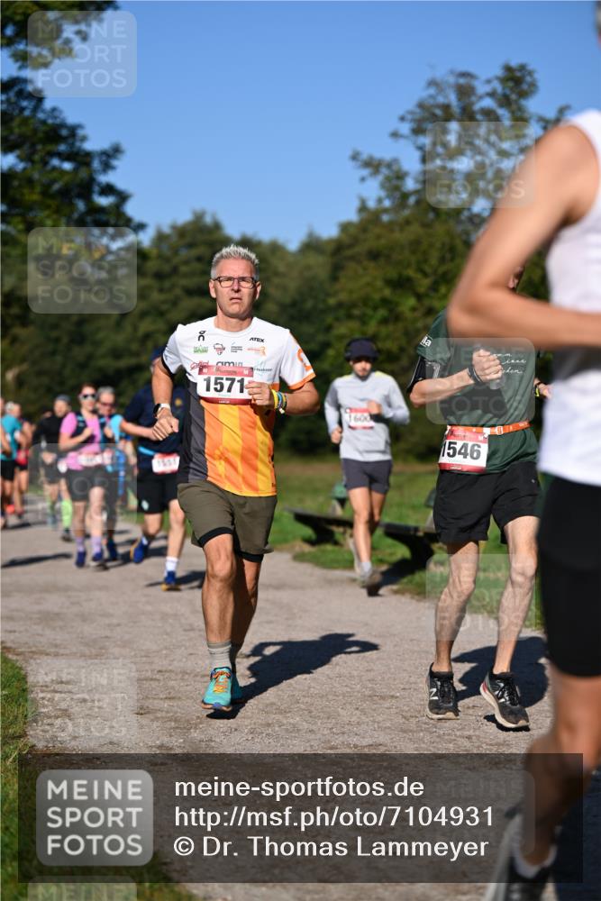 22.09.2024 - 32. Volkslauf durch das schöne Alstertal Dr. Thomas Lammeyer http://msf.ph/oto/7104931 22.09.2024 10:05:52 Laufen 1657, 1571, 1546 meine-sportfotos.de