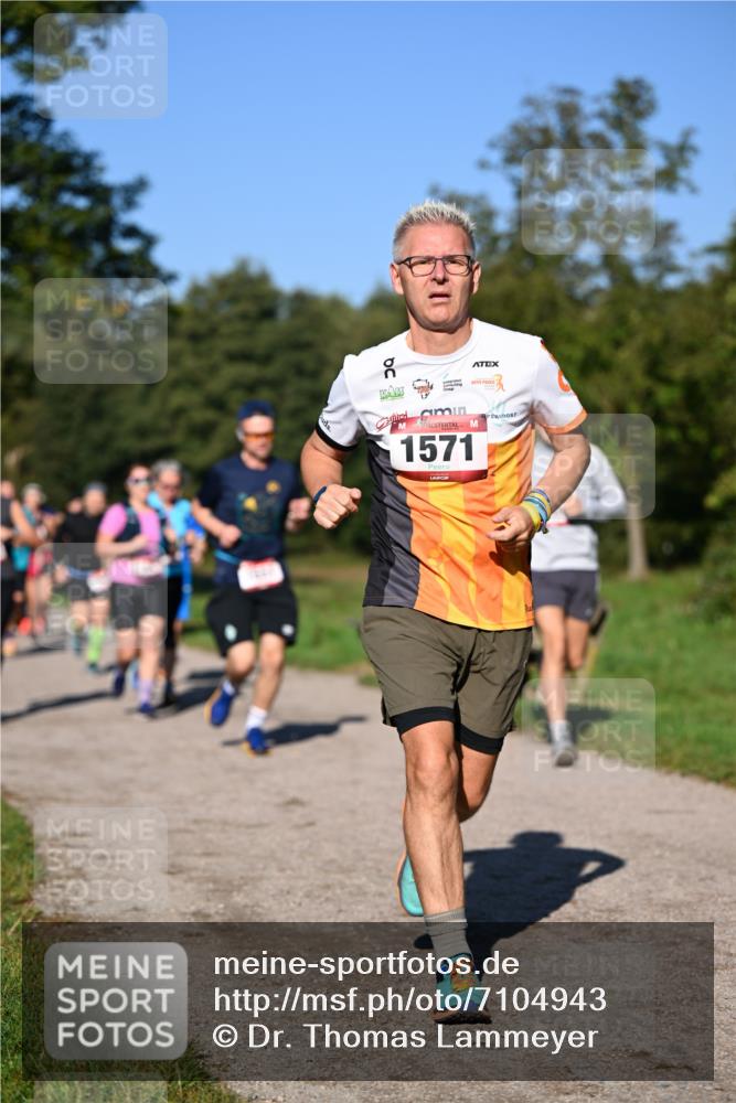 22.09.2024 - 32. Volkslauf durch das schöne Alstertal Dr. Thomas Lammeyer http://msf.ph/oto/7104943 22.09.2024 10:05:53 Laufen 1571 meine-sportfotos.de