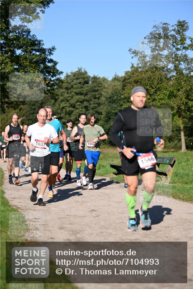 22.09.2024 - 32. Volkslauf durch das schöne Alstertal Dr. Thomas Lammeyer http://msf.ph/oto/7104993 22.09.2024 10:05:58 Laufen 1597, 1637, 1567, 1566 meine-sportfotos.de