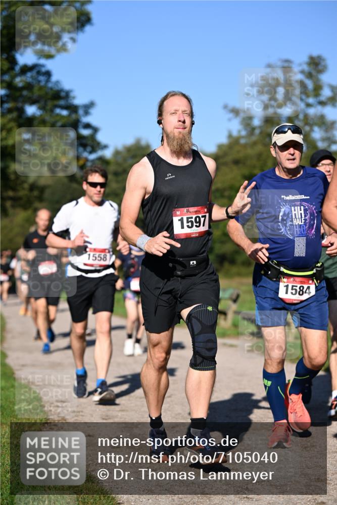 22.09.2024 - 32. Volkslauf durch das schöne Alstertal Dr. Thomas Lammeyer http://msf.ph/oto/7105040 22.09.2024 10:06:02 Laufen 1558, 1597, 20, 1584 meine-sportfotos.de