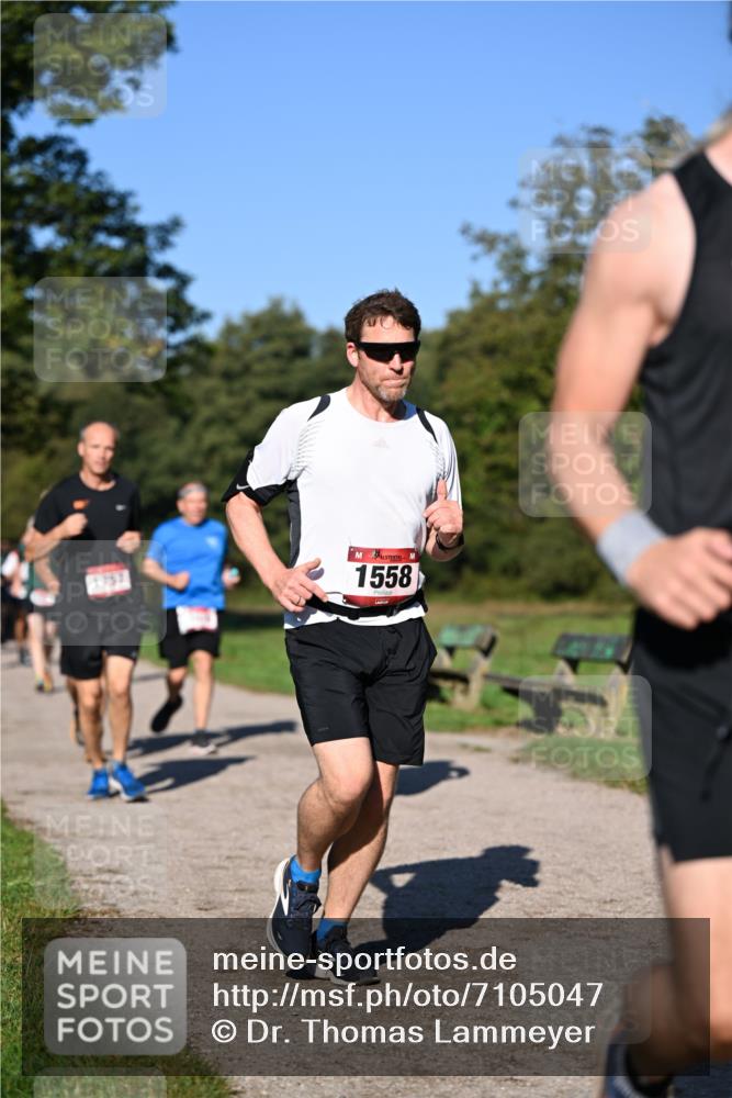 22.09.2024 - 32. Volkslauf durch das schöne Alstertal Dr. Thomas Lammeyer http://msf.ph/oto/7105047 22.09.2024 10:06:02 Laufen 1757, 1558 meine-sportfotos.de