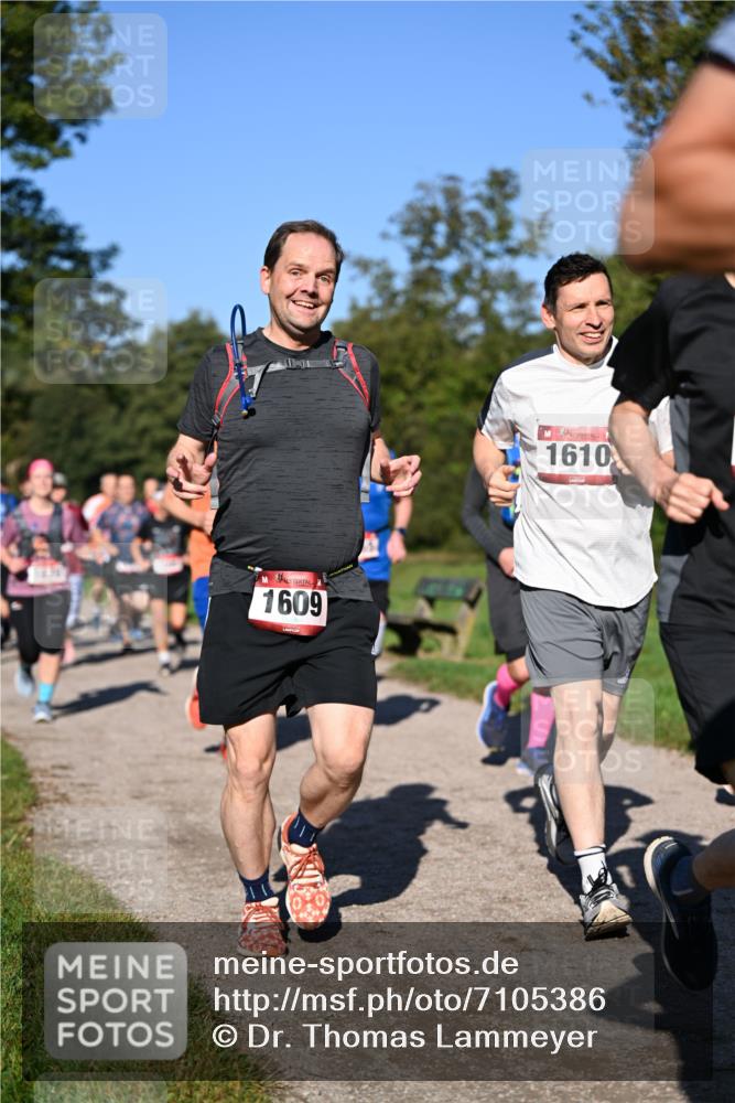 22.09.2024 - 32. Volkslauf durch das schöne Alstertal Dr. Thomas Lammeyer http://msf.ph/oto/7105386 22.09.2024 10:06:32 Laufen 1609, 1610 meine-sportfotos.de