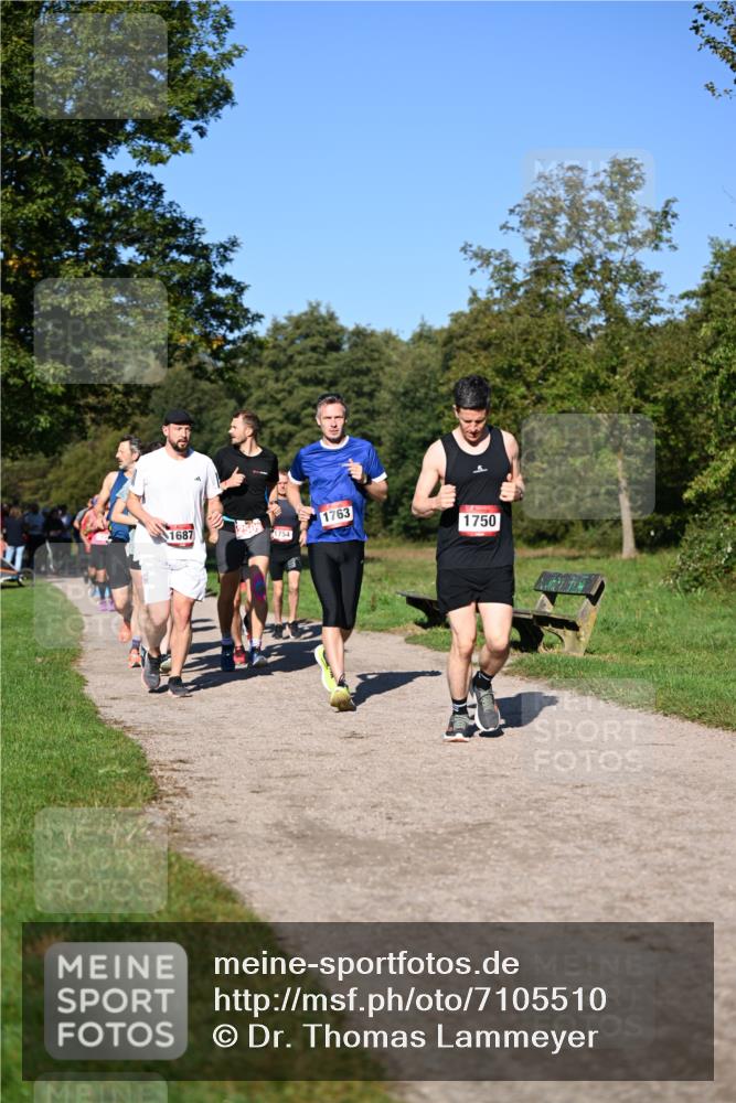 22.09.2024 - 32. Volkslauf durch das schöne Alstertal Dr. Thomas Lammeyer http://msf.ph/oto/7105510 22.09.2024 10:06:45 Laufen 1754, 1687, 1763, 1750 meine-sportfotos.de