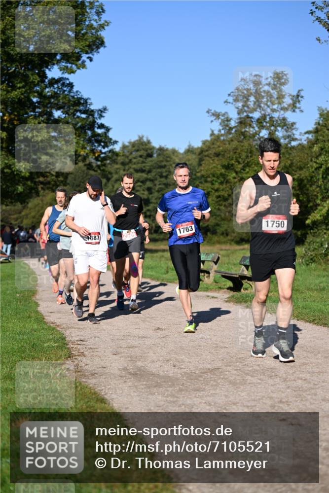 22.09.2024 - 32. Volkslauf durch das schöne Alstertal Dr. Thomas Lammeyer http://msf.ph/oto/7105521 22.09.2024 10:06:46 Laufen 1687, 250, 1763, 1750 meine-sportfotos.de