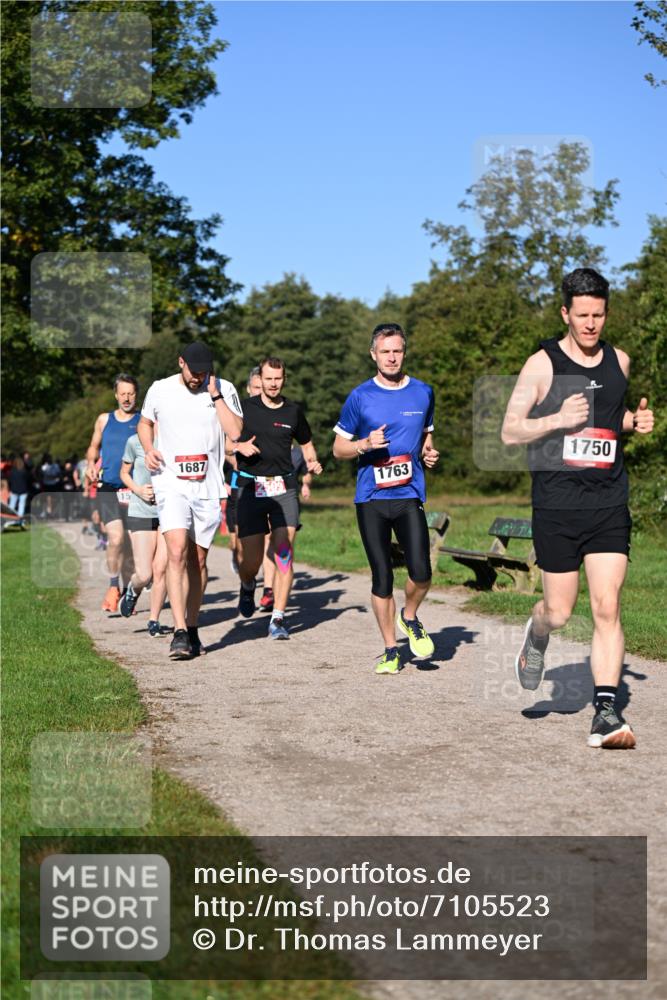 22.09.2024 - 32. Volkslauf durch das schöne Alstertal Dr. Thomas Lammeyer http://msf.ph/oto/7105523 22.09.2024 10:06:46 Laufen 15, 1687, 1763, 1750 meine-sportfotos.de