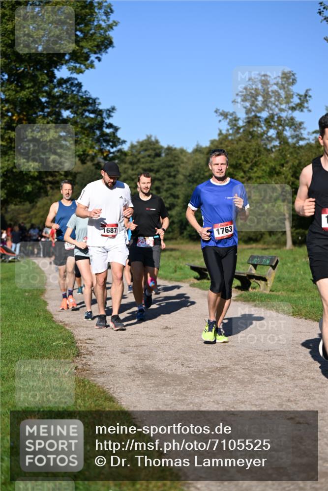 22.09.2024 - 32. Volkslauf durch das schöne Alstertal Dr. Thomas Lammeyer http://msf.ph/oto/7105525 22.09.2024 10:06:46 Laufen 1687, 1763 meine-sportfotos.de
