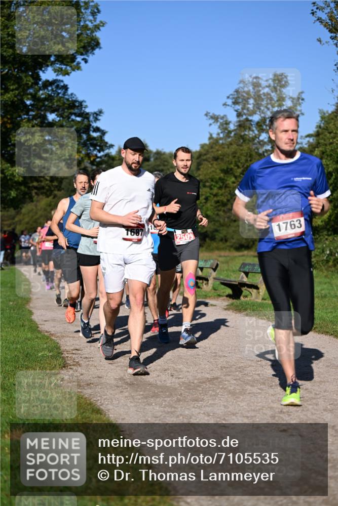 22.09.2024 - 32. Volkslauf durch das schöne Alstertal Dr. Thomas Lammeyer http://msf.ph/oto/7105535 22.09.2024 10:06:47 Laufen 1687, 2509, 1763 meine-sportfotos.de