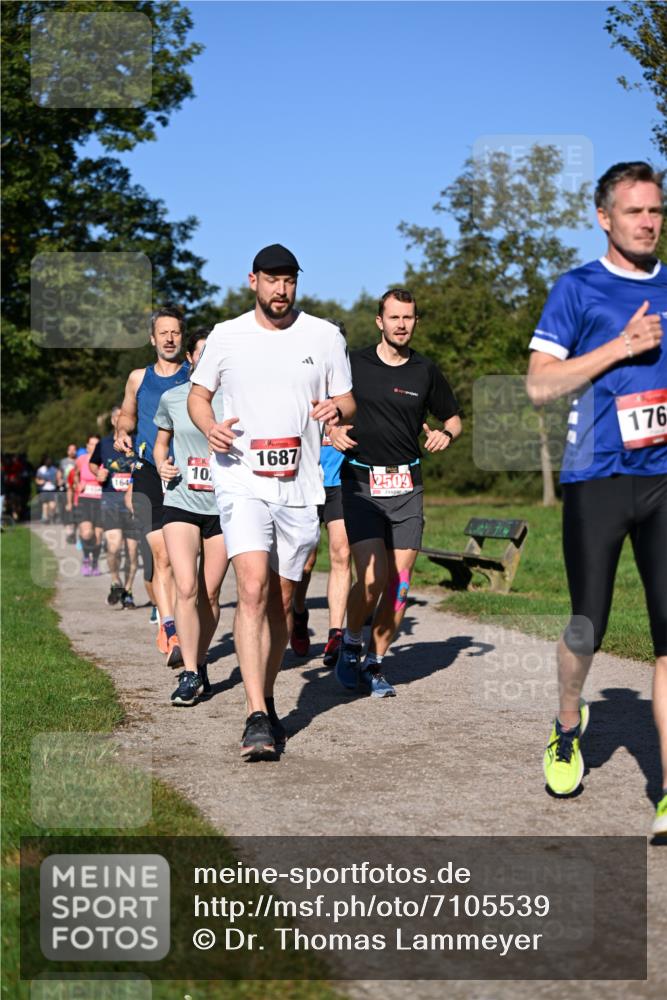 22.09.2024 - 32. Volkslauf durch das schöne Alstertal Dr. Thomas Lammeyer http://msf.ph/oto/7105539 22.09.2024 10:06:48 Laufen 10, 164, 1687, 176, 2509 meine-sportfotos.de