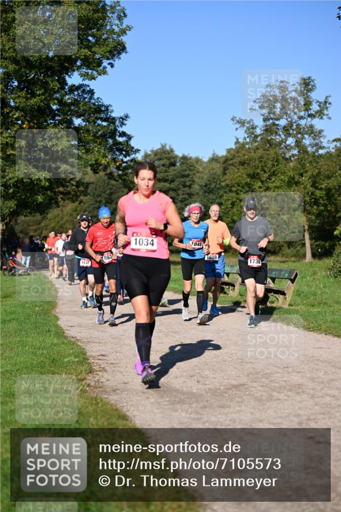 22.09.2024 - 32. Volkslauf durch das schöne Alstertal Dr. Thomas Lammeyer http://msf.ph/oto/7105573 22.09.2024 10:06:53 Laufen 1647, 1034, 1048, 663, 1688, 1738 meine-sportfotos.de