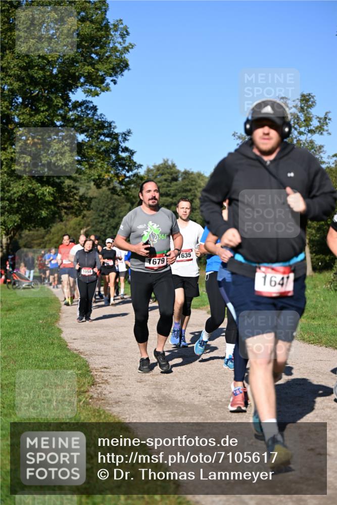 22.09.2024 - 32. Volkslauf durch das schöne Alstertal Dr. Thomas Lammeyer http://msf.ph/oto/7105617 22.09.2024 10:06:58 Laufen 1058, 361, 1679, 635, 1641 meine-sportfotos.de