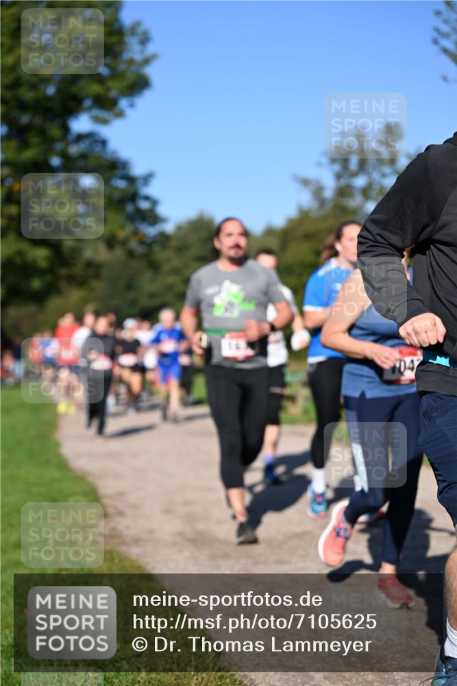 22.09.2024 - 32. Volkslauf durch das schöne Alstertal Dr. Thomas Lammeyer http://msf.ph/oto/7105625 22.09.2024 10:06:58 Laufen 042 meine-sportfotos.de
