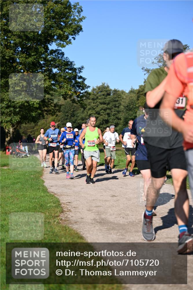 22.09.2024 - 32. Volkslauf durch das schöne Alstertal Dr. Thomas Lammeyer http://msf.ph/oto/7105720 22.09.2024 10:07:08 Laufen 1078, 1545, 678, 1634, 1629, 31 meine-sportfotos.de