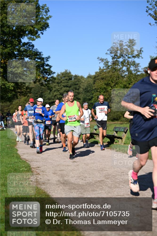 22.09.2024 - 32. Volkslauf durch das schöne Alstertal Dr. Thomas Lammeyer http://msf.ph/oto/7105735 22.09.2024 10:07:09 Laufen 1078, 1645, 1678, 1634, 1629, 1665 meine-sportfotos.de