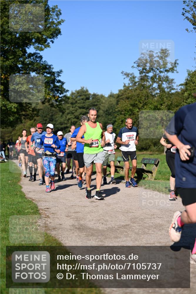 22.09.2024 - 32. Volkslauf durch das schöne Alstertal Dr. Thomas Lammeyer http://msf.ph/oto/7105737 22.09.2024 10:07:09 Laufen 1078, 1634, 1629, 1665, 10 meine-sportfotos.de