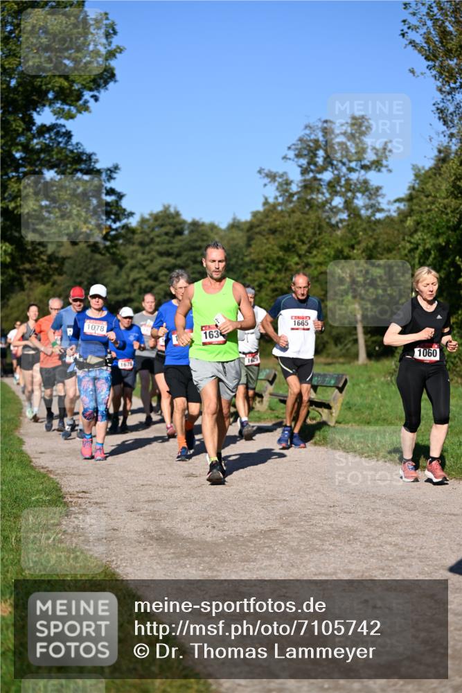 22.09.2024 - 32. Volkslauf durch das schöne Alstertal Dr. Thomas Lammeyer http://msf.ph/oto/7105742 22.09.2024 10:07:09 Laufen 1078, 1678, 163, 1665, 1060 meine-sportfotos.de