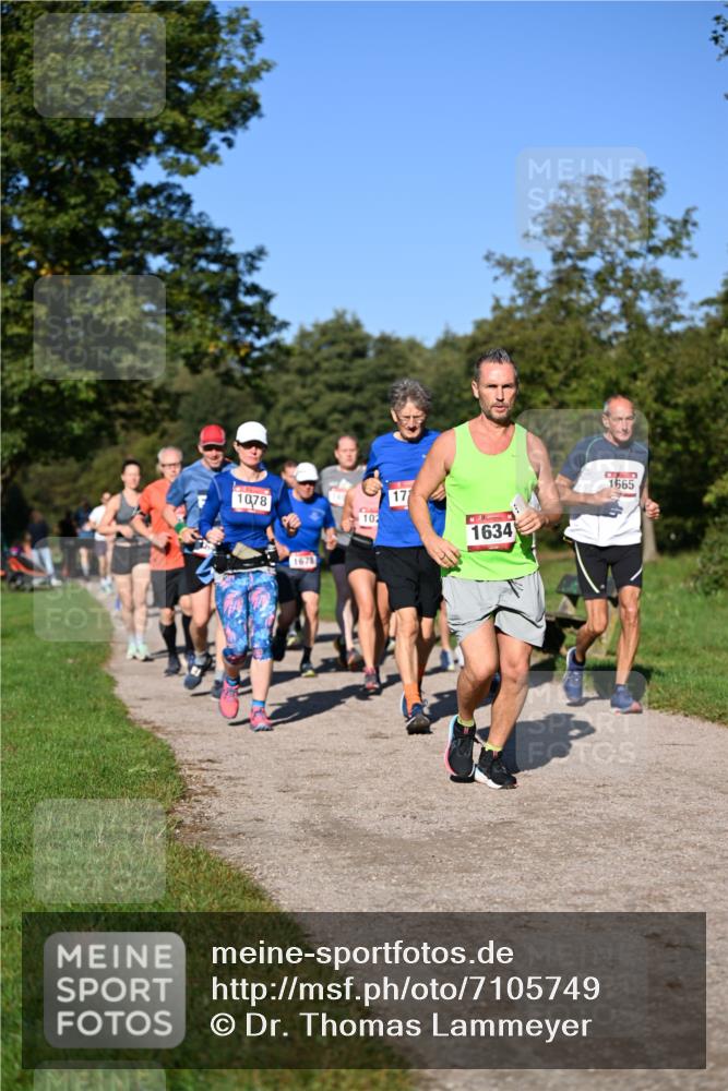 22.09.2024 - 32. Volkslauf durch das schöne Alstertal Dr. Thomas Lammeyer http://msf.ph/oto/7105749 22.09.2024 10:07:10 Laufen 1078, 167, 102, 17, 1634, 1665 meine-sportfotos.de