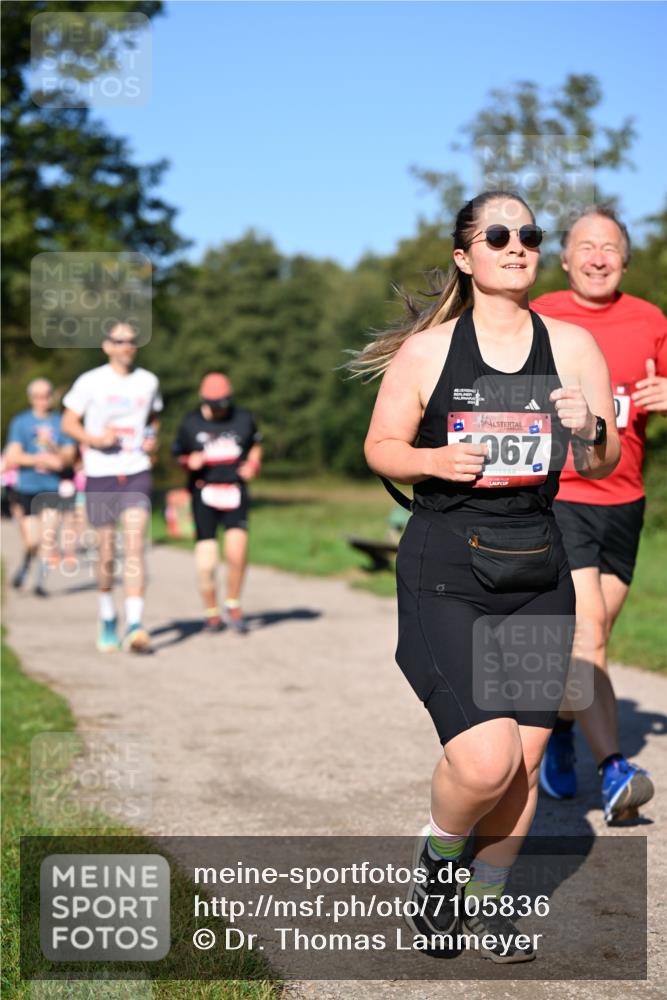 22.09.2024 - 32. Volkslauf durch das schöne Alstertal Dr. Thomas Lammeyer http://msf.ph/oto/7105836 22.09.2024 10:07:20 Laufen 067 meine-sportfotos.de
