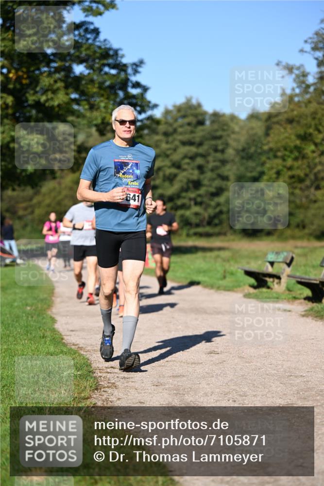 22.09.2024 - 32. Volkslauf durch das schöne Alstertal Dr. Thomas Lammeyer http://msf.ph/oto/7105871 22.09.2024 10:07:24 Laufen 641 meine-sportfotos.de