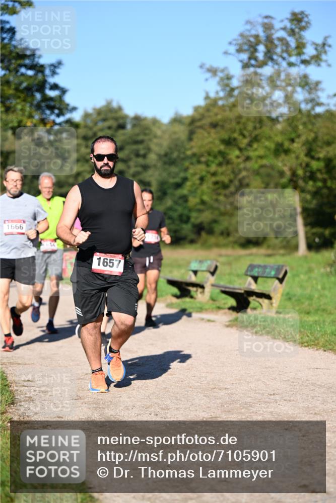 22.09.2024 - 32. Volkslauf durch das schöne Alstertal Dr. Thomas Lammeyer http://msf.ph/oto/7105901 22.09.2024 10:07:26 Laufen 1666, 1657 meine-sportfotos.de