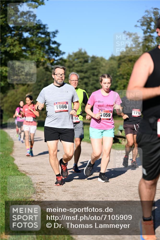 22.09.2024 - 32. Volkslauf durch das schöne Alstertal Dr. Thomas Lammeyer http://msf.ph/oto/7105909 22.09.2024 10:07:28 Laufen 1666, 654, 0075, 059, 1716 meine-sportfotos.de