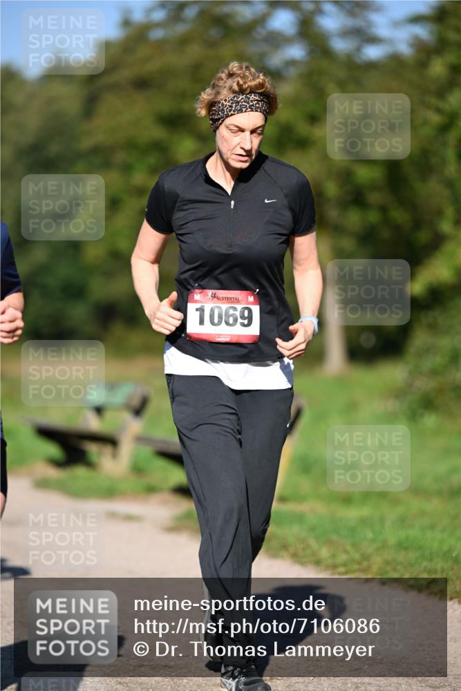22.09.2024 - 32. Volkslauf durch das schöne Alstertal Dr. Thomas Lammeyer http://msf.ph/oto/7106086 22.09.2024 10:07:52 Laufen 1069 meine-sportfotos.de