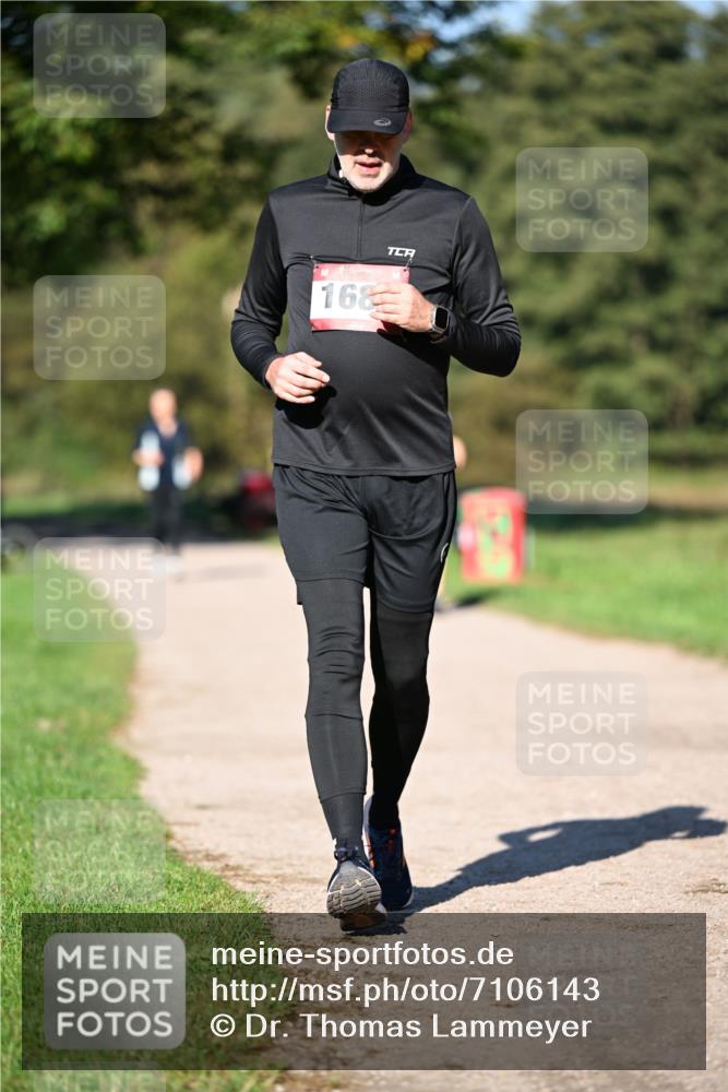 22.09.2024 - 32. Volkslauf durch das schöne Alstertal Dr. Thomas Lammeyer http://msf.ph/oto/7106143 22.09.2024 10:08:02 Laufen 168 meine-sportfotos.de