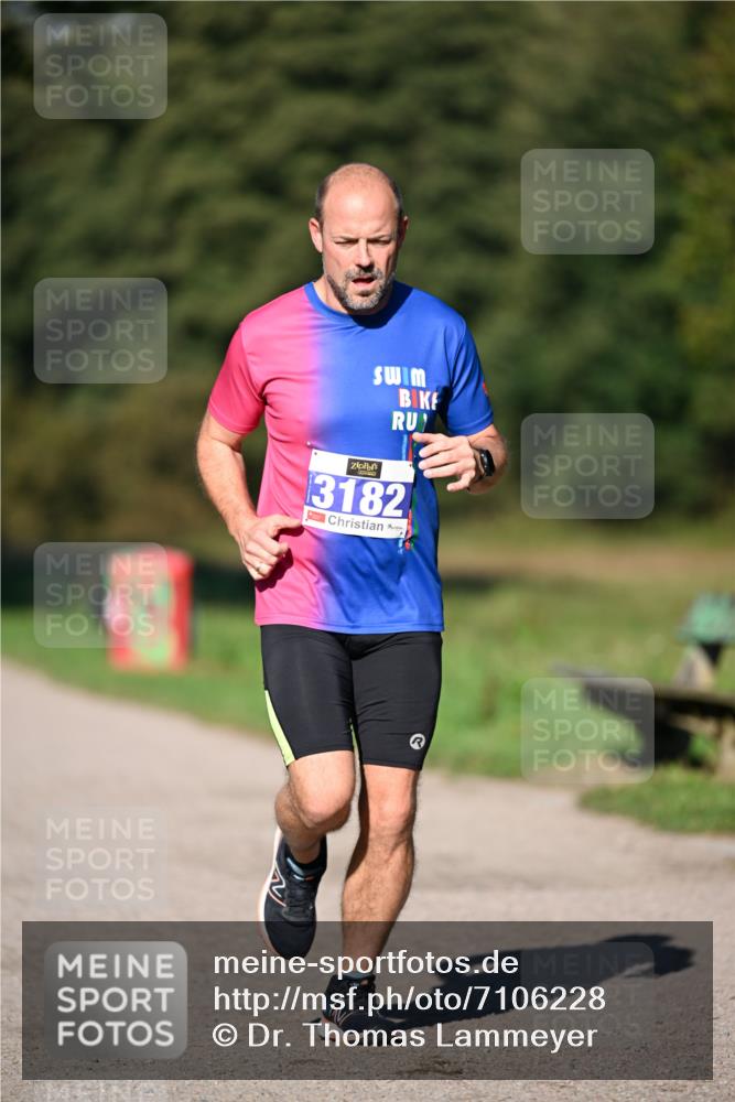 22.09.2024 - 32. Volkslauf durch das schöne Alstertal Dr. Thomas Lammeyer http://msf.ph/oto/7106228 22.09.2024 10:15:20 Laufen 3182 meine-sportfotos.de