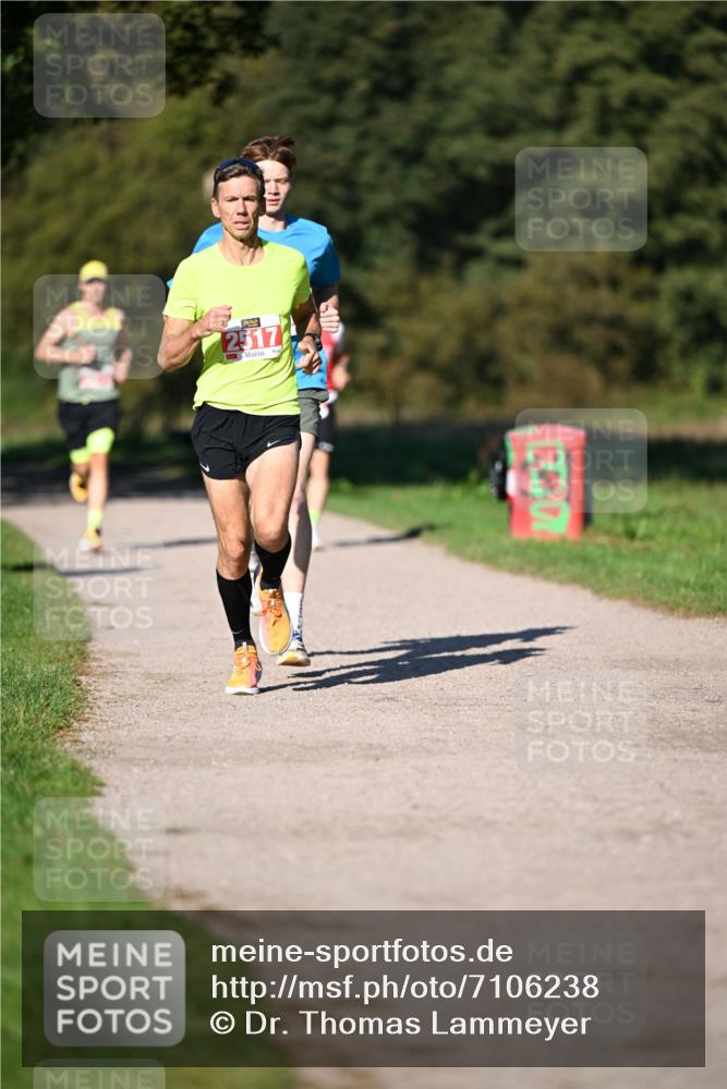 22.09.2024 - 32. Volkslauf durch das schöne Alstertal Dr. Thomas Lammeyer http://msf.ph/oto/7106238 22.09.2024 10:24:20 Laufen 2517 meine-sportfotos.de