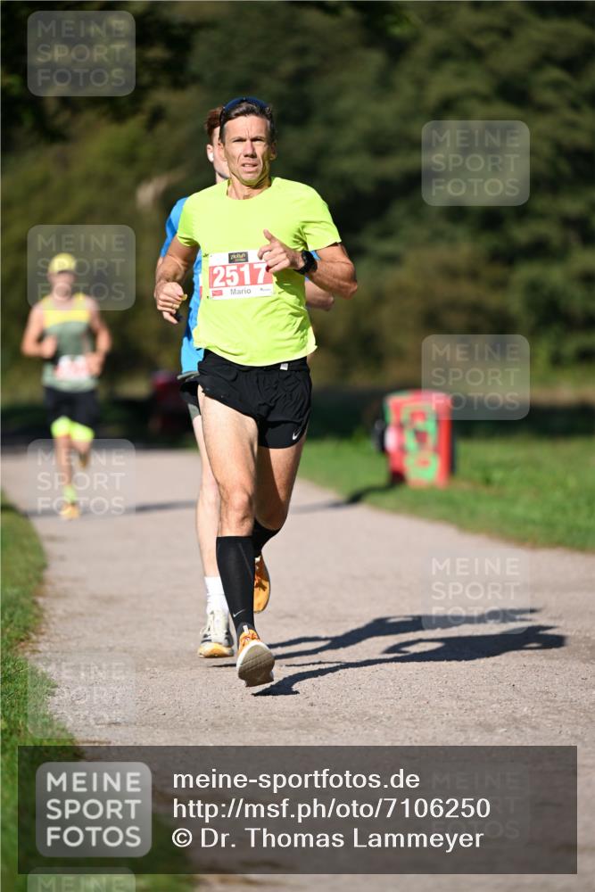 22.09.2024 - 32. Volkslauf durch das schöne Alstertal Dr. Thomas Lammeyer http://msf.ph/oto/7106250 22.09.2024 10:24:21 Laufen 2517, 17 meine-sportfotos.de