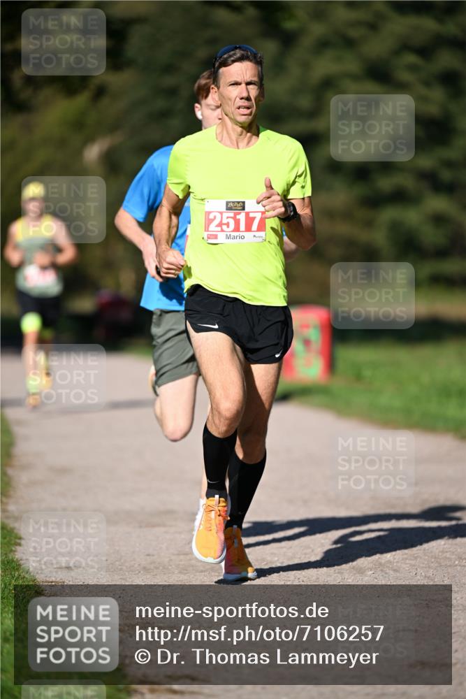 22.09.2024 - 32. Volkslauf durch das schöne Alstertal Dr. Thomas Lammeyer http://msf.ph/oto/7106257 22.09.2024 10:24:21 Laufen 2517 meine-sportfotos.de