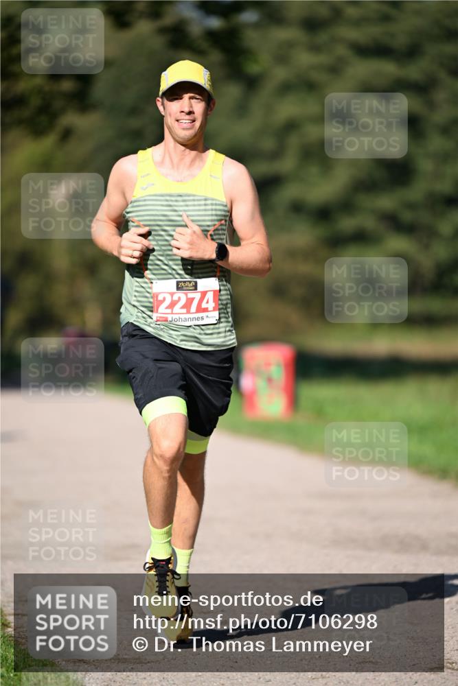22.09.2024 - 32. Volkslauf durch das schöne Alstertal Dr. Thomas Lammeyer http://msf.ph/oto/7106298 22.09.2024 10:24:26 Laufen 2274 meine-sportfotos.de