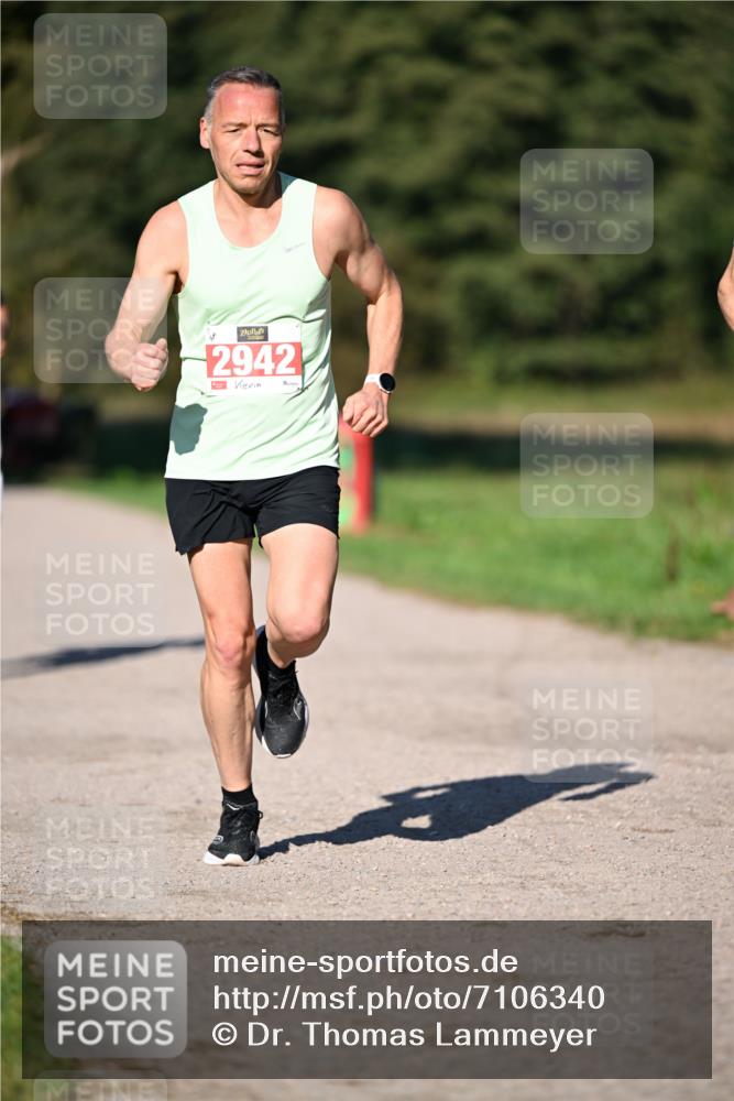 22.09.2024 - 32. Volkslauf durch das schöne Alstertal Dr. Thomas Lammeyer http://msf.ph/oto/7106340 22.09.2024 10:24:36 Laufen 2942 meine-sportfotos.de