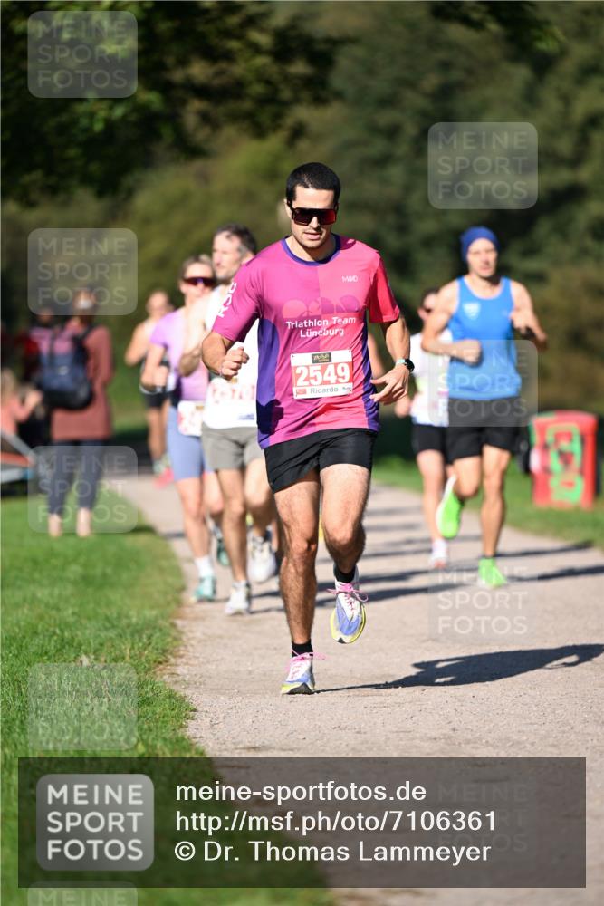22.09.2024 - 32. Volkslauf durch das schöne Alstertal Dr. Thomas Lammeyer http://msf.ph/oto/7106361 22.09.2024 10:24:45 Laufen 2, 70, 2549 meine-sportfotos.de