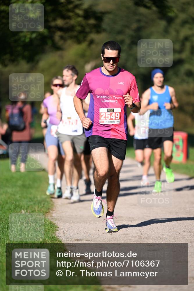 22.09.2024 - 32. Volkslauf durch das schöne Alstertal Dr. Thomas Lammeyer http://msf.ph/oto/7106367 22.09.2024 10:24:45 Laufen 2549 meine-sportfotos.de