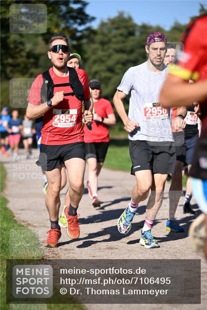 22.09.2024 - 32. Volkslauf durch das schöne Alstertal Dr. Thomas Lammeyer http://msf.ph/oto/7106495 22.09.2024 10:24:59 Laufen 2954, 2956 meine-sportfotos.de