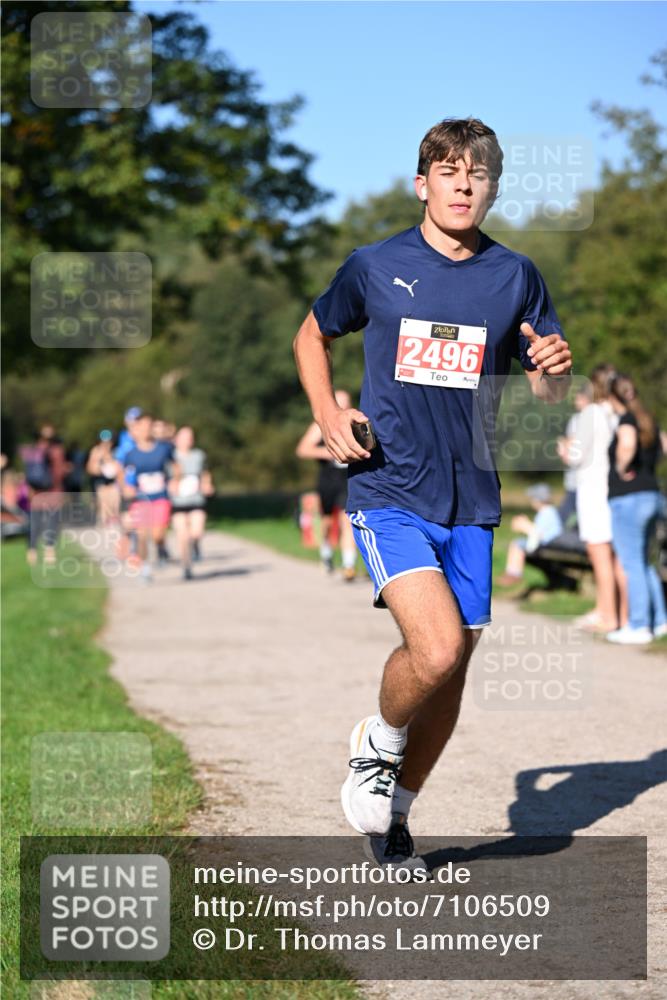 22.09.2024 - 32. Volkslauf durch das schöne Alstertal Dr. Thomas Lammeyer http://msf.ph/oto/7106509 22.09.2024 10:25:02 Laufen 2496 meine-sportfotos.de