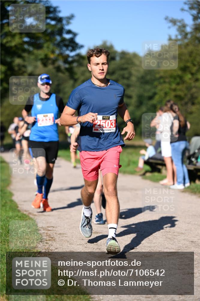 22.09.2024 - 32. Volkslauf durch das schöne Alstertal Dr. Thomas Lammeyer http://msf.ph/oto/7106542 22.09.2024 10:25:07 Laufen 2503 meine-sportfotos.de