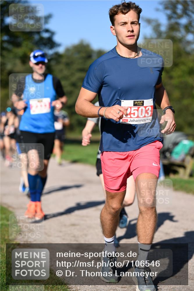 22.09.2024 - 32. Volkslauf durch das schöne Alstertal Dr. Thomas Lammeyer http://msf.ph/oto/7106546 22.09.2024 10:25:08 Laufen 2503 meine-sportfotos.de