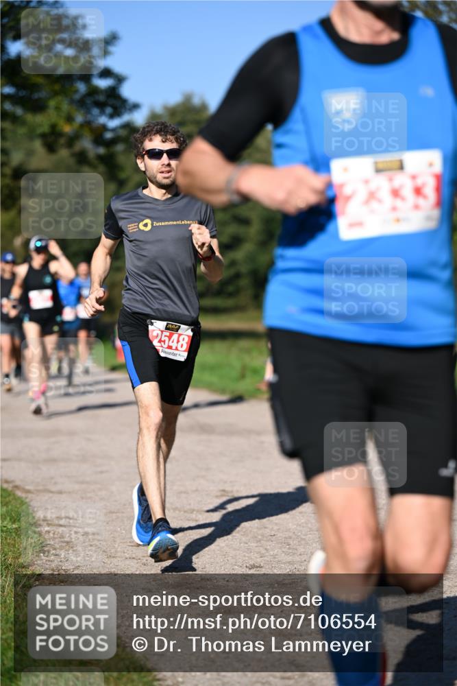 22.09.2024 - 32. Volkslauf durch das schöne Alstertal Dr. Thomas Lammeyer http://msf.ph/oto/7106554 22.09.2024 10:25:09 Laufen 2548 meine-sportfotos.de