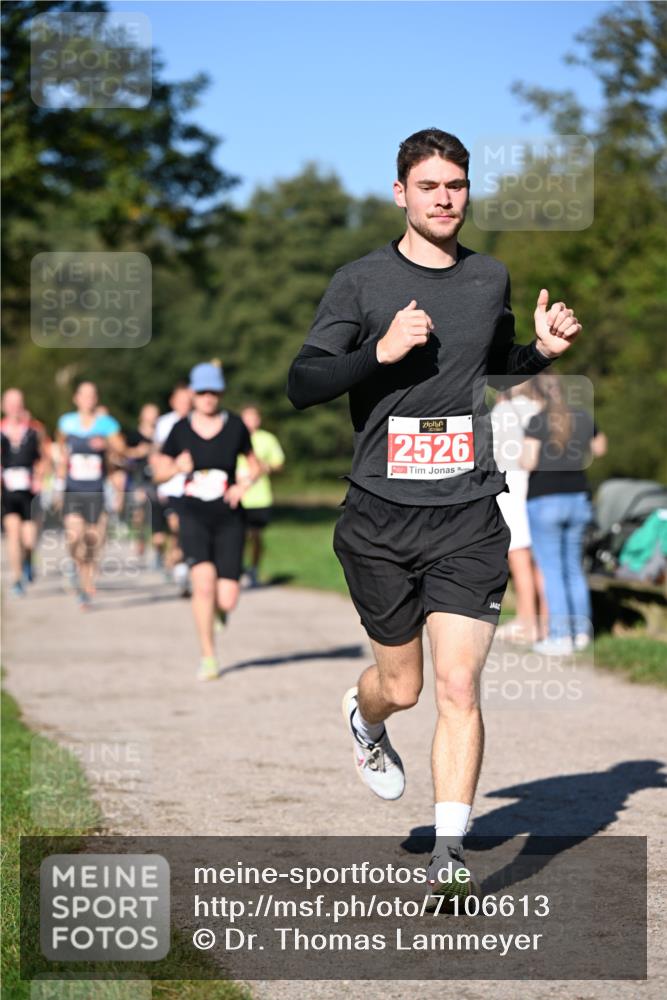 22.09.2024 - 32. Volkslauf durch das schöne Alstertal Dr. Thomas Lammeyer http://msf.ph/oto/7106613 22.09.2024 10:25:19 Laufen 2526 meine-sportfotos.de