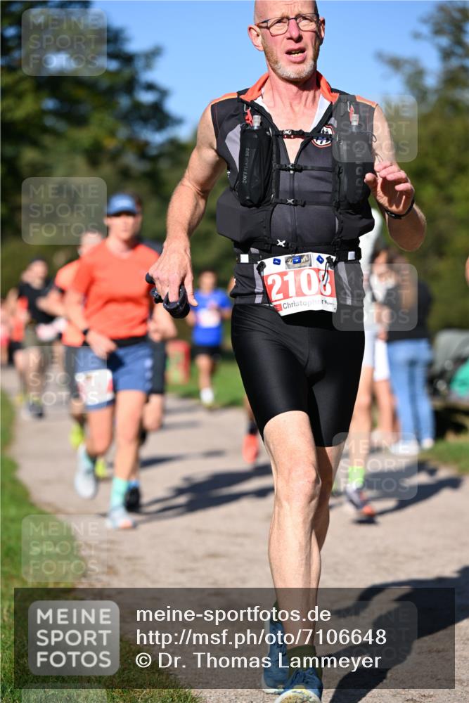22.09.2024 - 32. Volkslauf durch das schöne Alstertal Dr. Thomas Lammeyer http://msf.ph/oto/7106648 22.09.2024 10:25:25 Laufen 2103, 500 meine-sportfotos.de