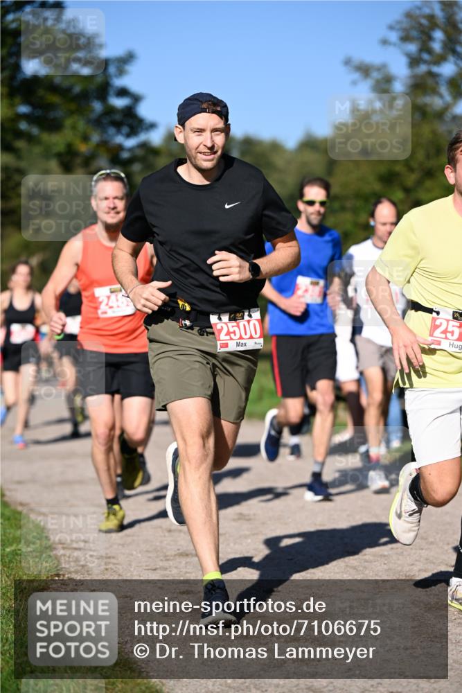22.09.2024 - 32. Volkslauf durch das schöne Alstertal Dr. Thomas Lammeyer http://msf.ph/oto/7106675 22.09.2024 10:25:30 Laufen 246, 2500, 1, 25 meine-sportfotos.de